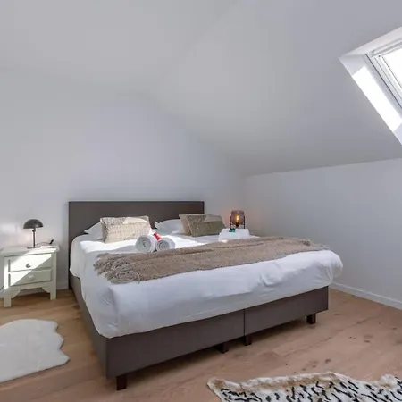 Stunning Duplex With Beautiful Terrace Daire De Haan